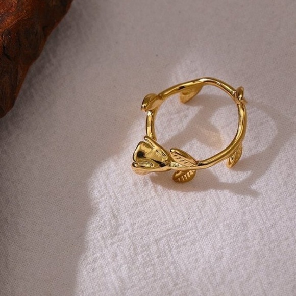 18k Gold Leaf Handcrafted Rose Ring 6-8 - Picture 4 of 8